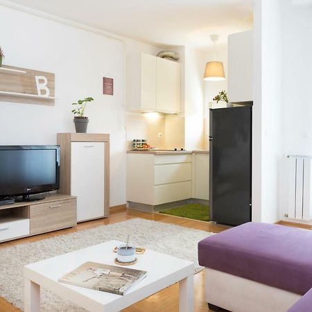 Cute And Sunny Studio In Zagreb With Balcony & Free Parking Kültér fotó