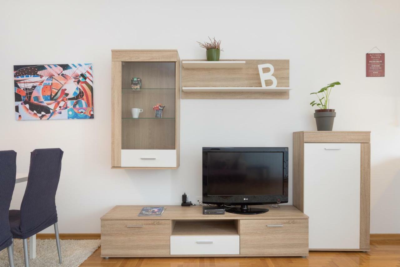 Cute And Sunny Studio In Zagreb With Balcony & Free Parking Kültér fotó